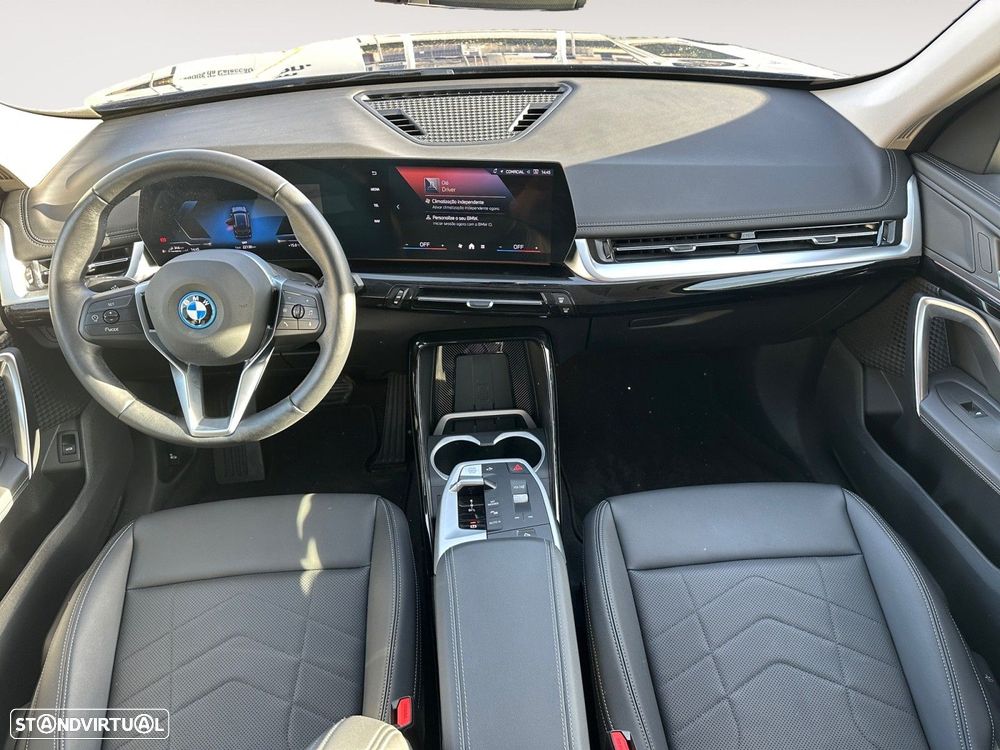 BMW X1 xDrive25e - 10