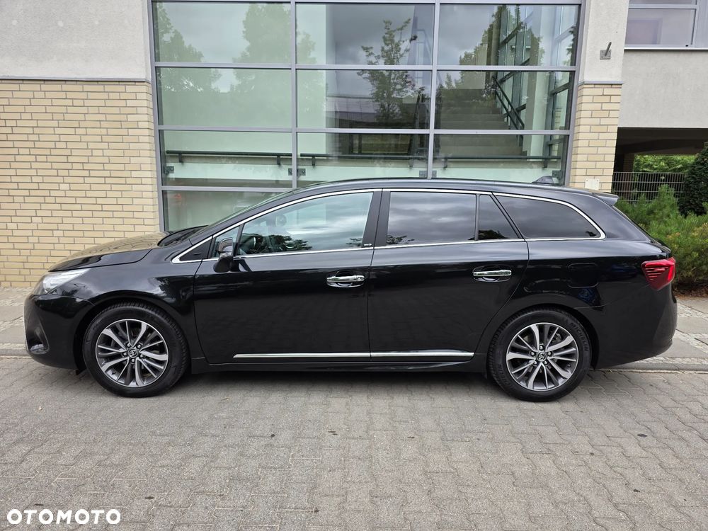 Toyota Avensis - 4