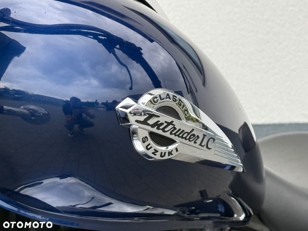 Suzuki Intruder - 19