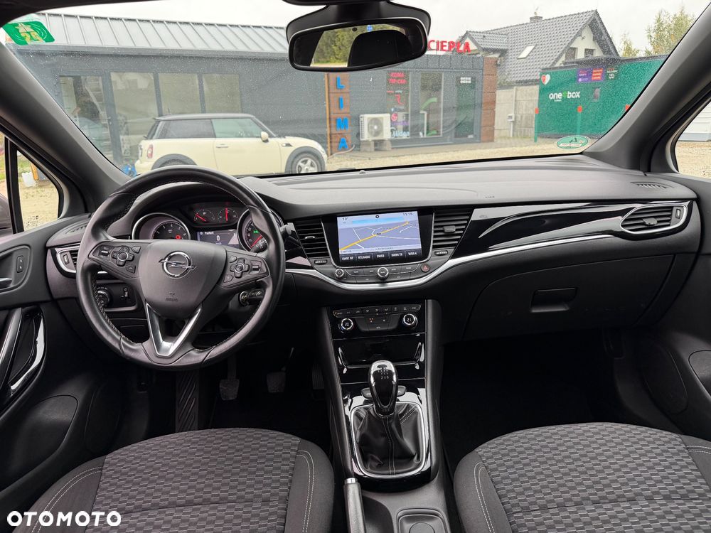 Opel Astra 1.4 Turbo Innovation - 24