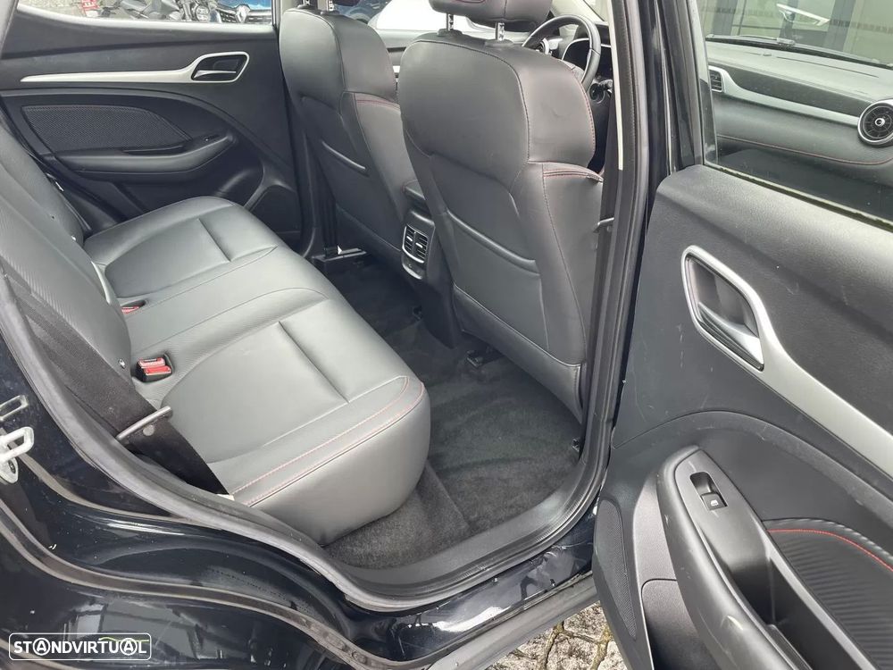 MG ZS Luxury - 19