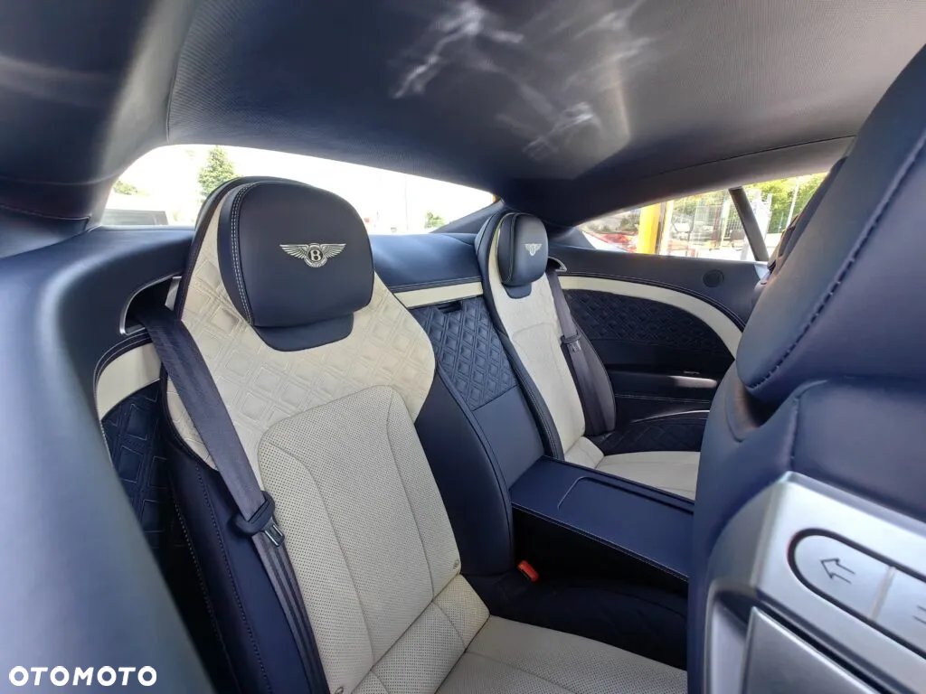 Bentley Continental GT - 29