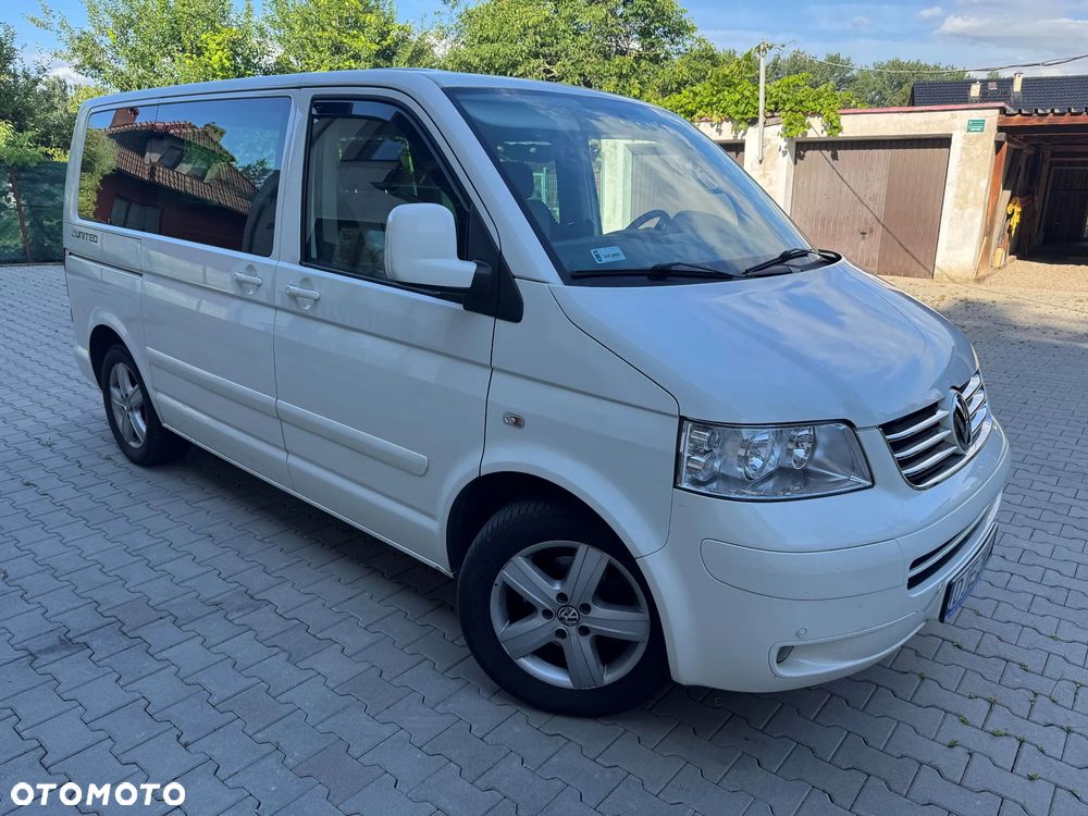 Volkswagen Multivan - 3