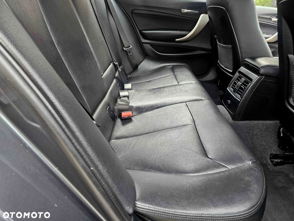 BMW Seria 1 118i Edition Metropolitan - 23