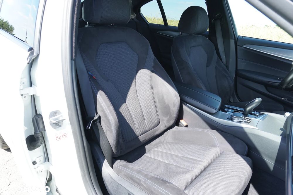 BMW Seria 5 530e iPerformance GPF M Sport sport - 28