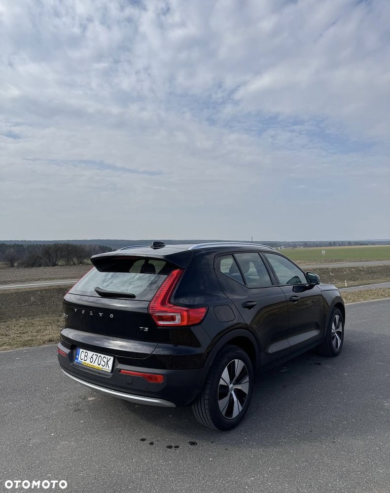 Volvo XC 40 T3 Momentum - 4