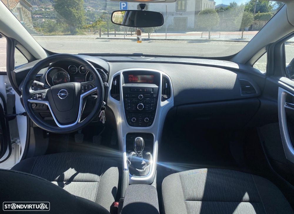 Opel Astra GTC 1.7 CDTI DPF ecoFLEX S&S 109/107g Innovation - 10