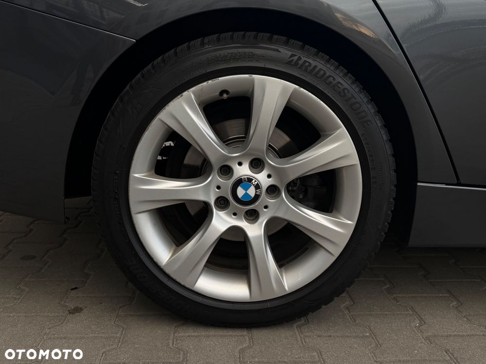 BMW Seria 3 328i Luxury Line - 10