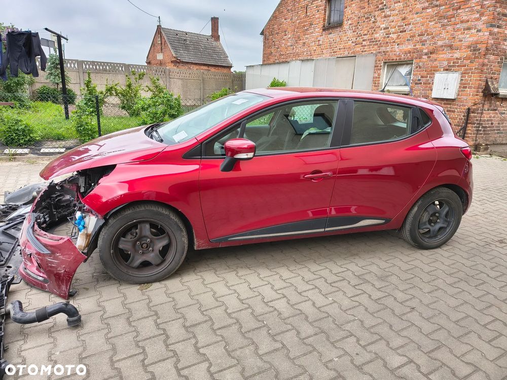 Renault Clio - 12