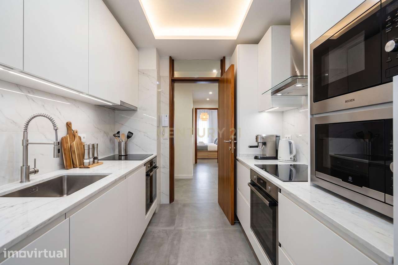 Apartamento T3 na Senhora da Hora, Matosinhos junto ao metro para reno - Grande imagem: 3/42