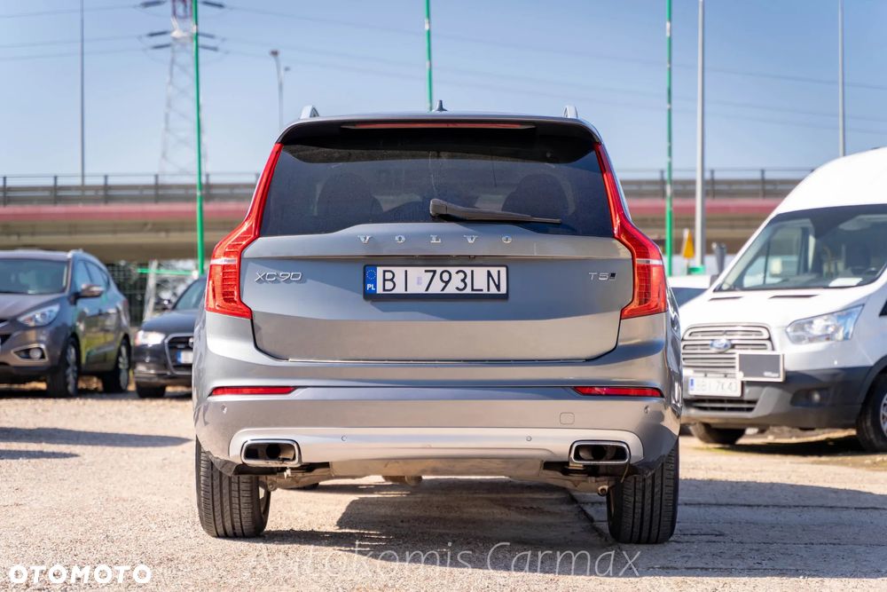 Volvo XC 90 T5 AWD Momentum - 9
