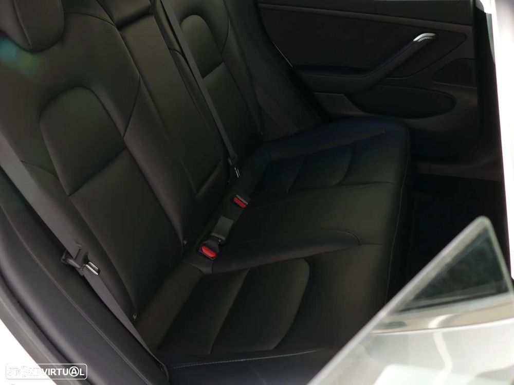 Tesla Model 3 Standard Range Plus RWD - 31