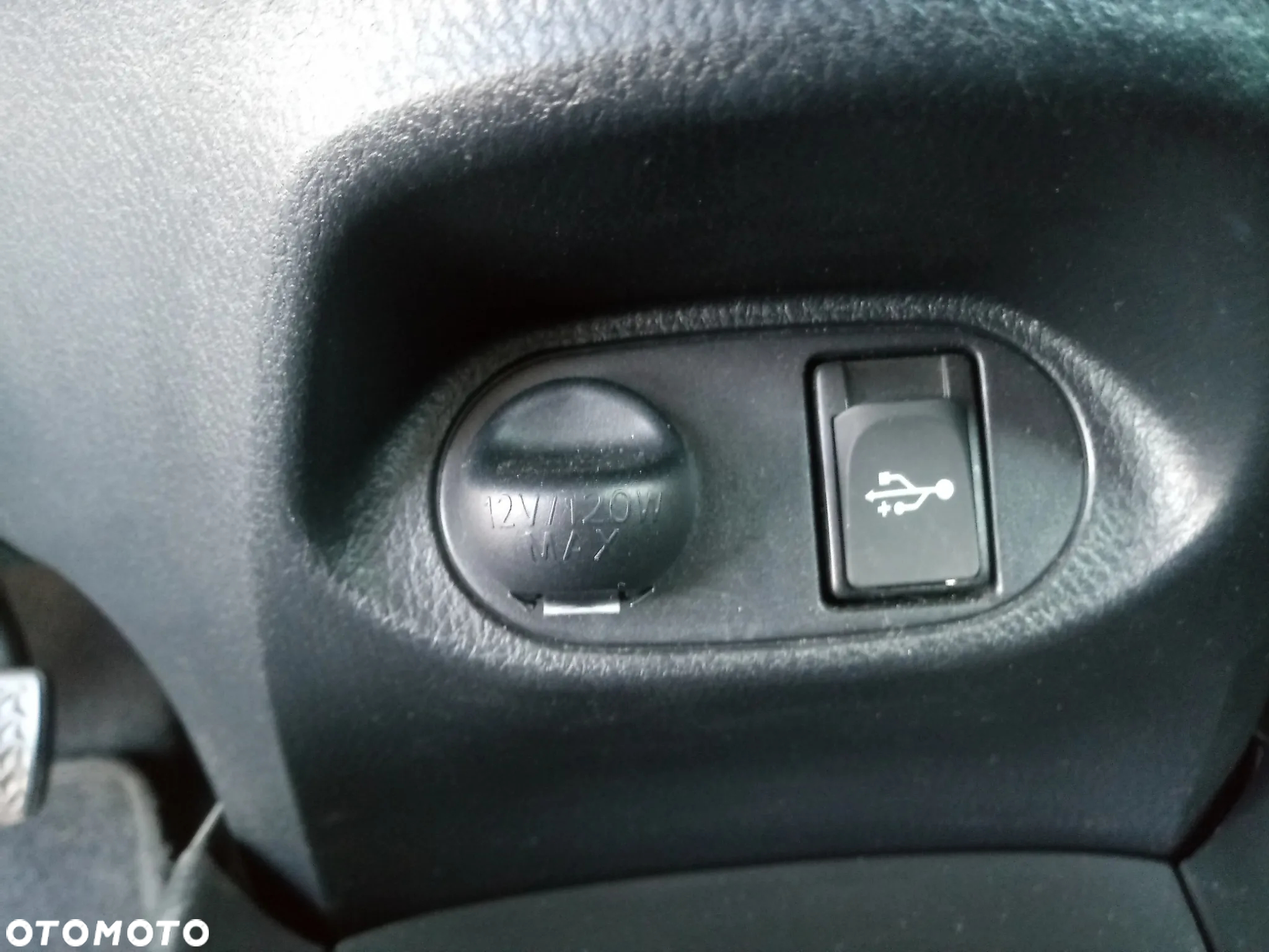 Toyota Yaris 1.5 Premium - 22