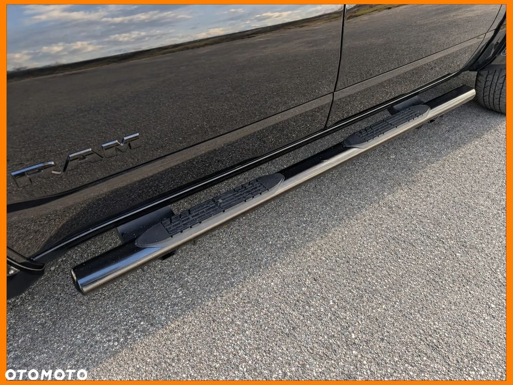 RAM 1500 Crew Cab Shortbed Bighorn - 10