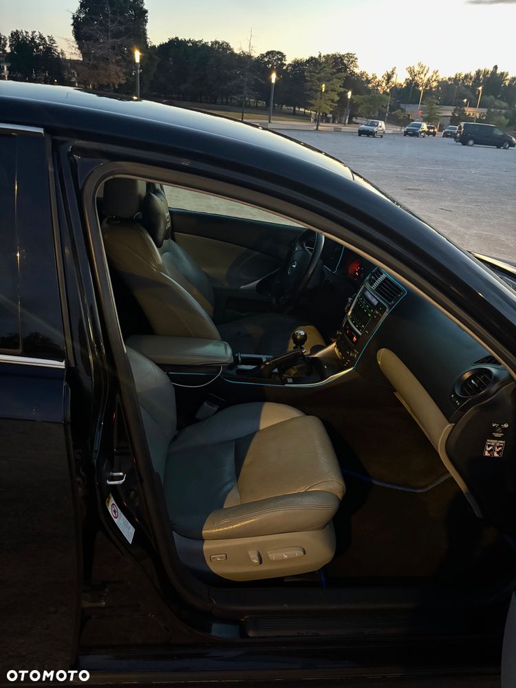 Lexus IS 220 D Elegance - 7