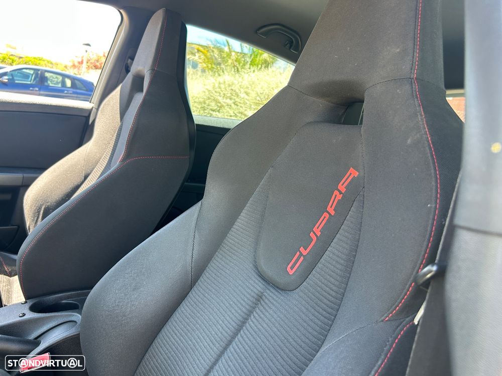 SEAT Leon 2.0 T FSI Cupra - 12