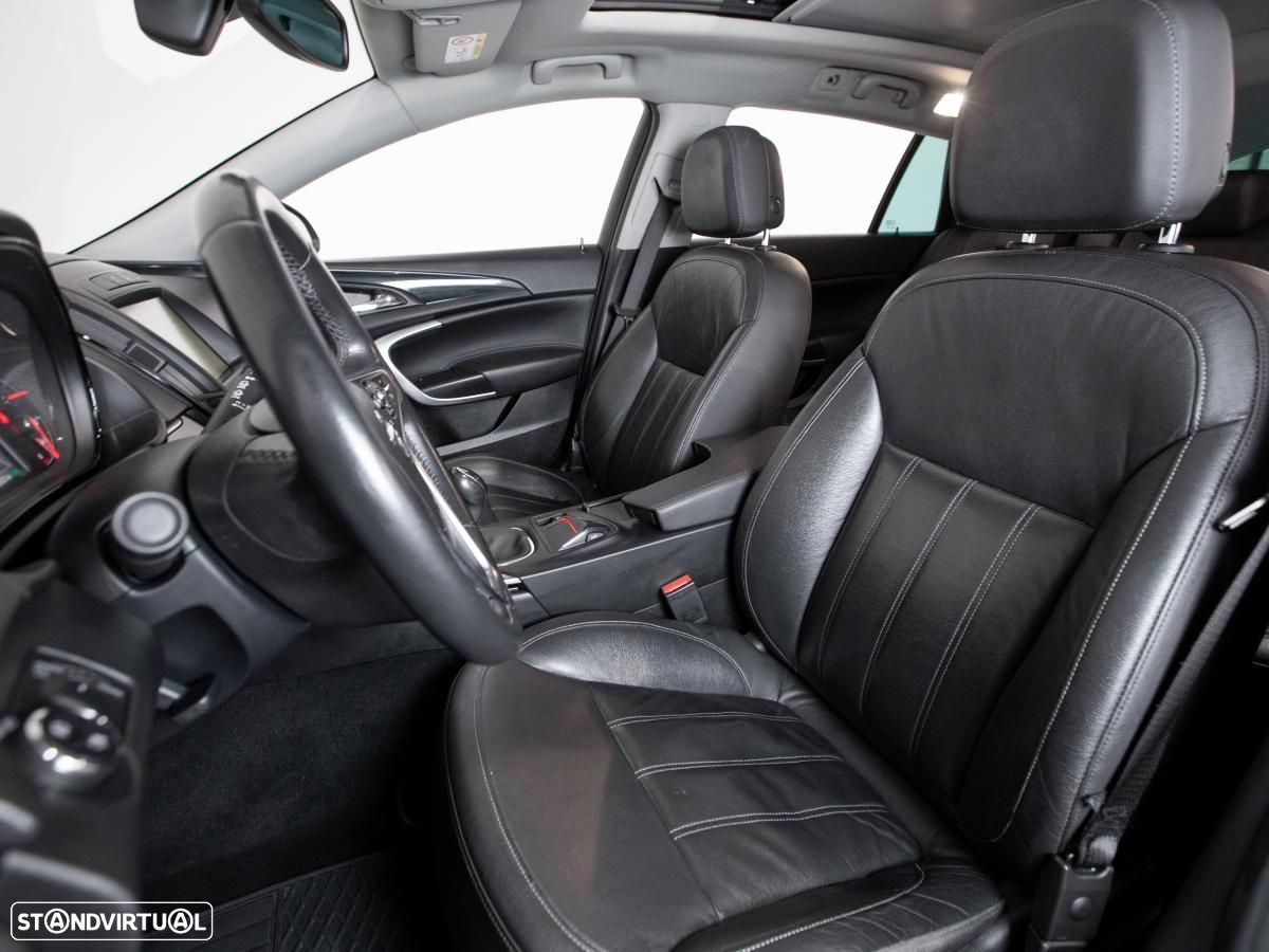 Opel Insignia Sports Tourer - 9
