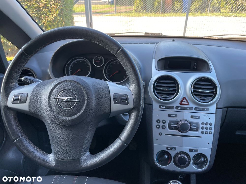 Opel Corsa - 11