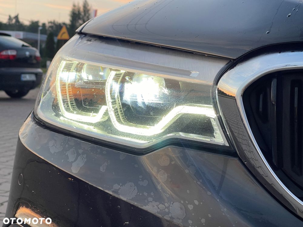 BMW Seria 5 - 25