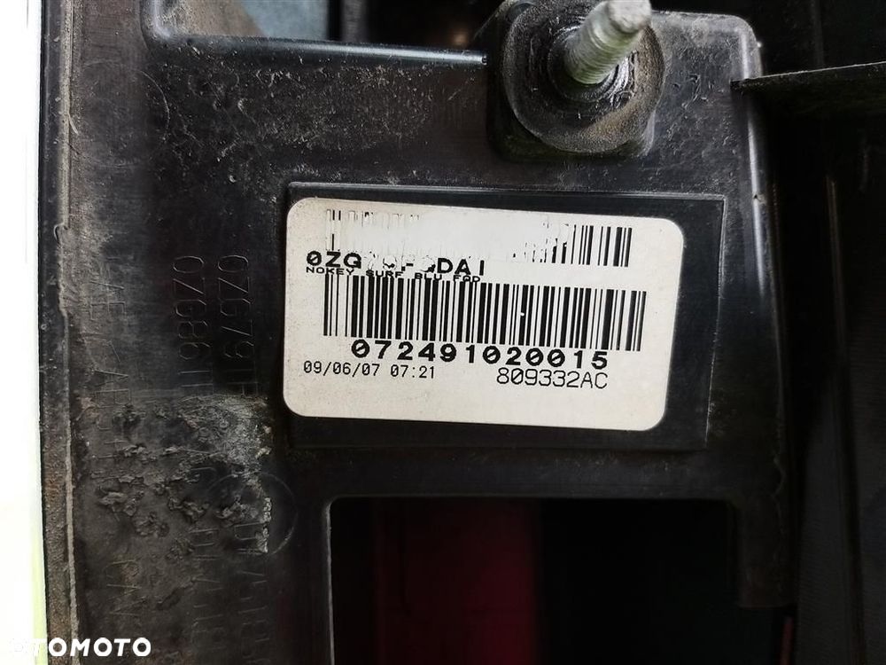 Blenda klapy bagażnika Dodge Caliber 2006-2011R 072491020015 809332AC - 2