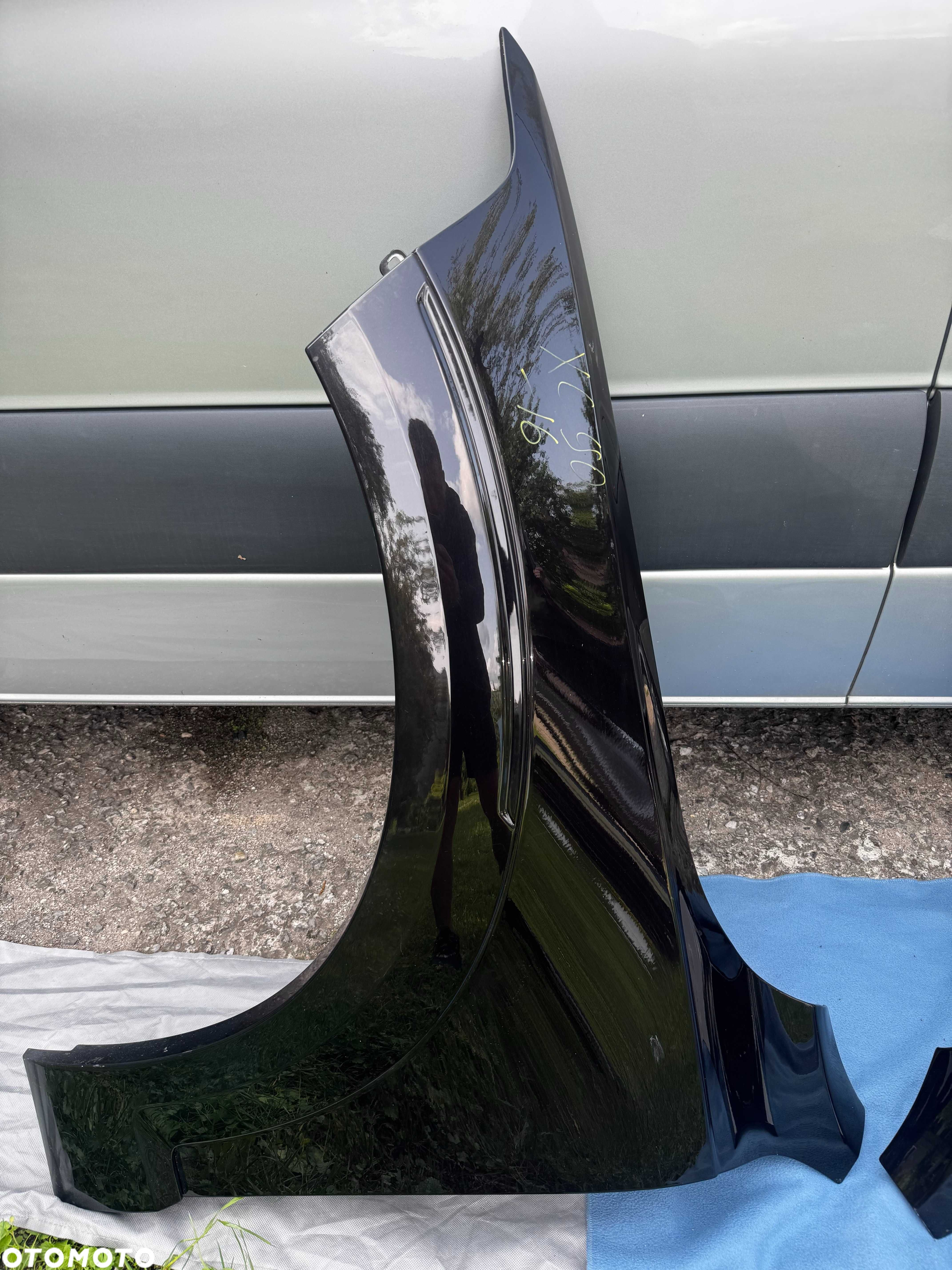 błotnik VOLVO XC90 kolor 487 ember black 2015 do 2022 - 2