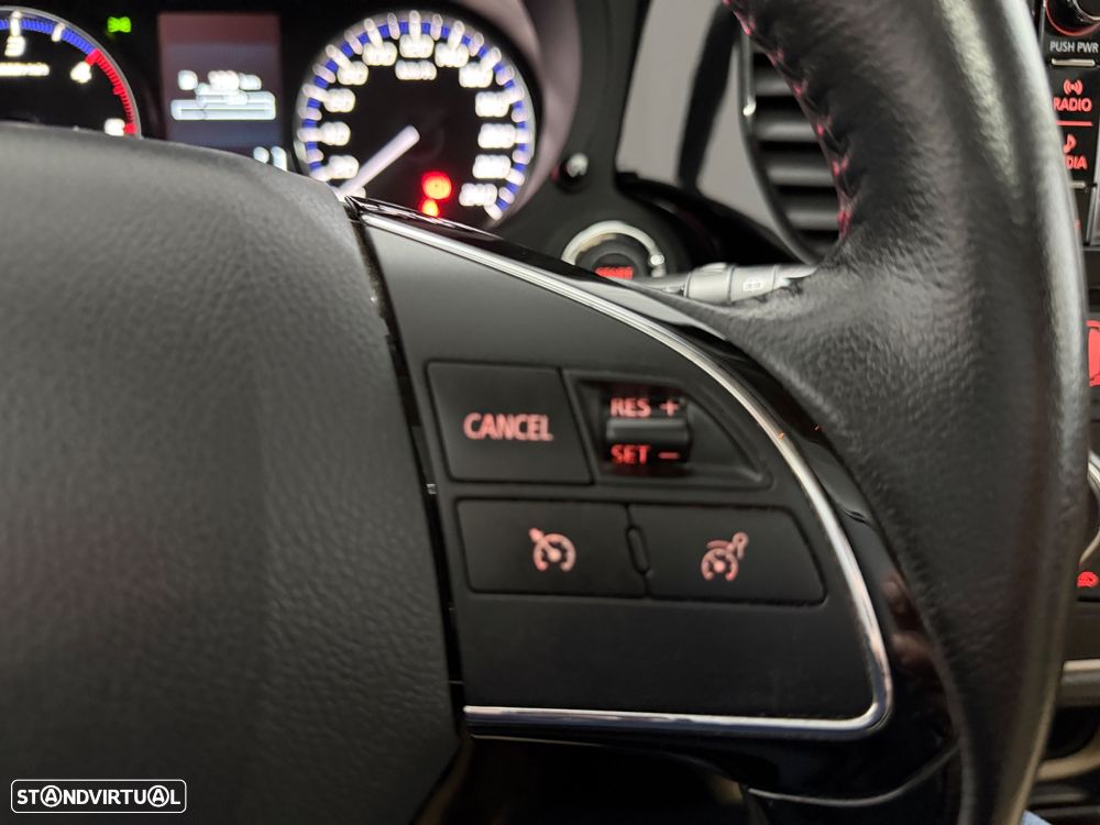 Mitsubishi Outlander 2.2 DI-D Instyle Navi Black Edition - 25