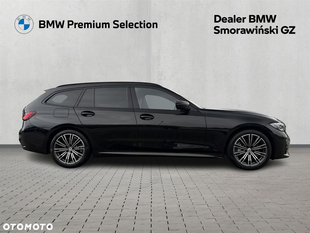 BMW Seria 3 330i xDrive - 27