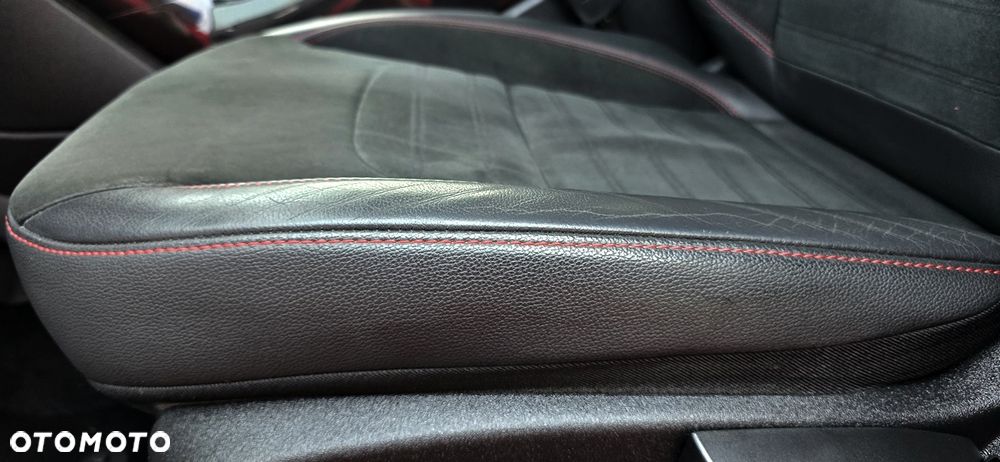 Ford Kuga 1.5 EcoBlue ST-LINE - 8