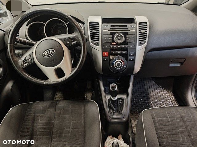 Kia Venga 1.4 L - 5