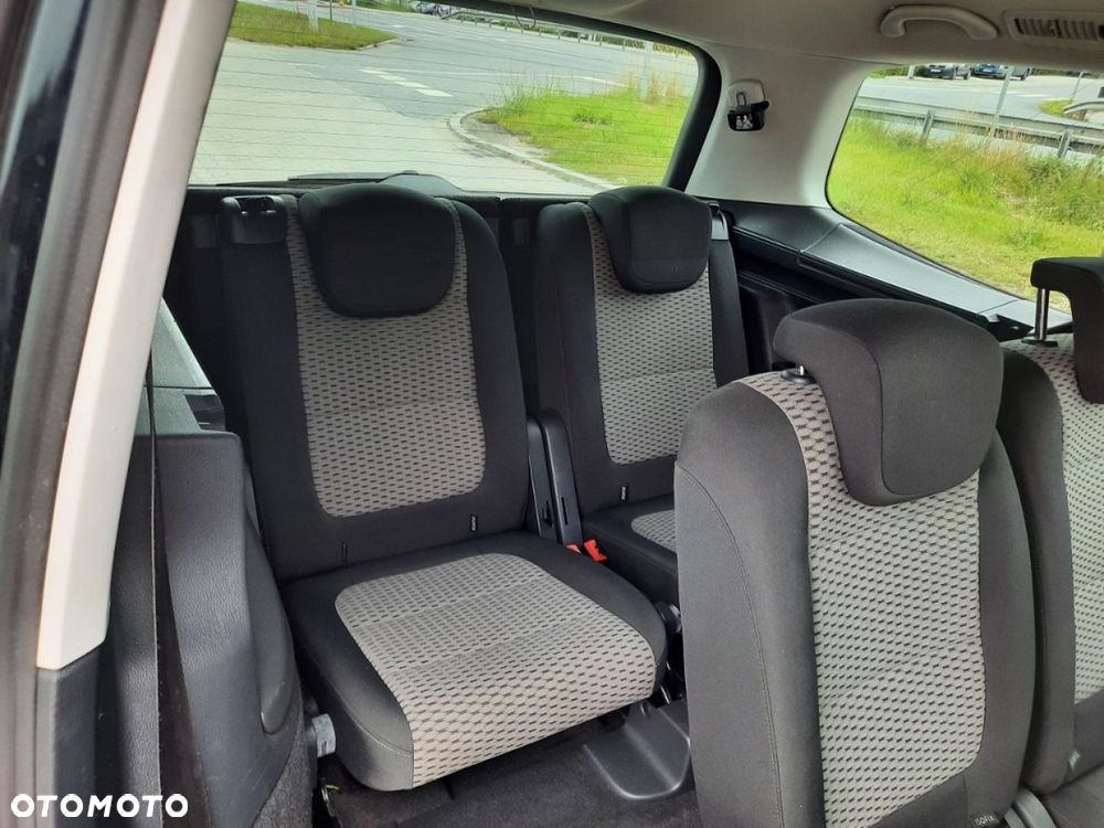 Volkswagen Sharan - 24
