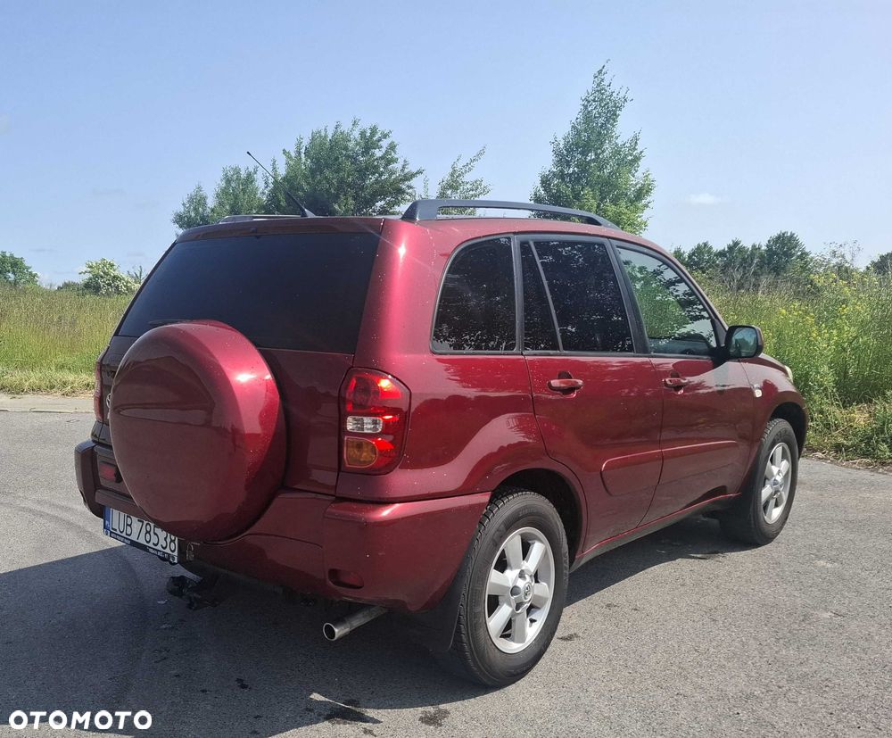 Toyota RAV4 - 4