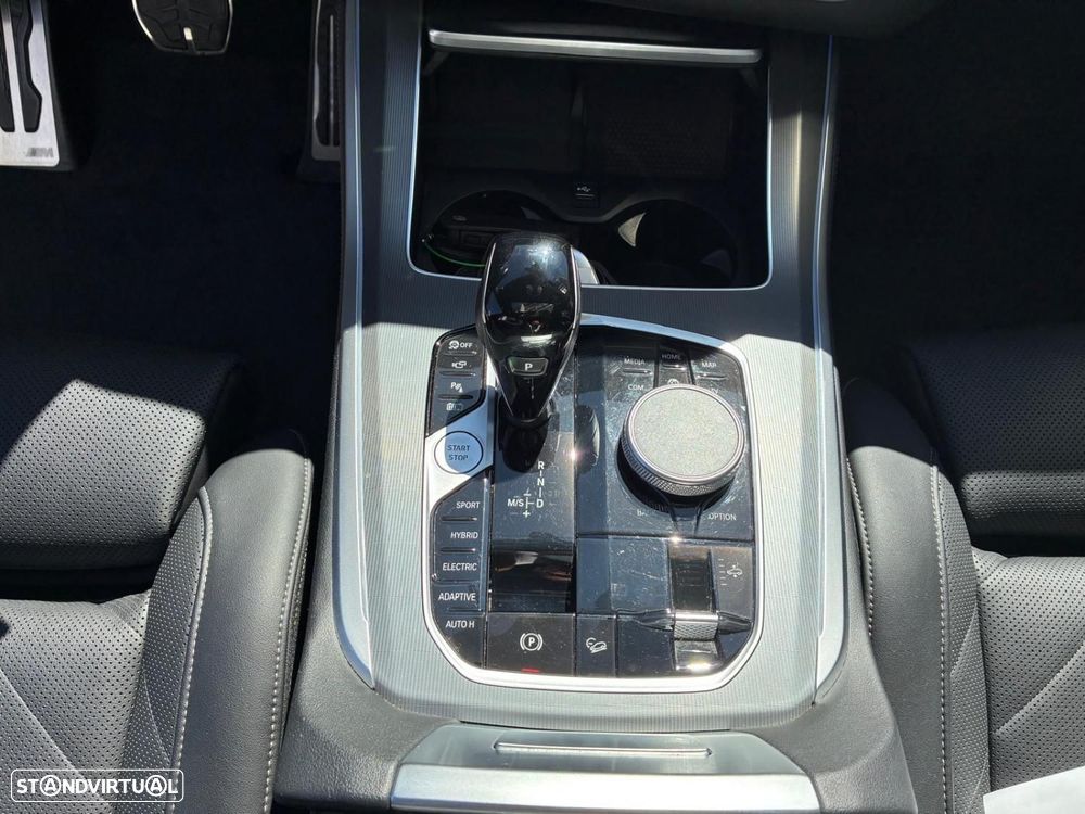 BMW X5 45 e xDrive Pack M - 11