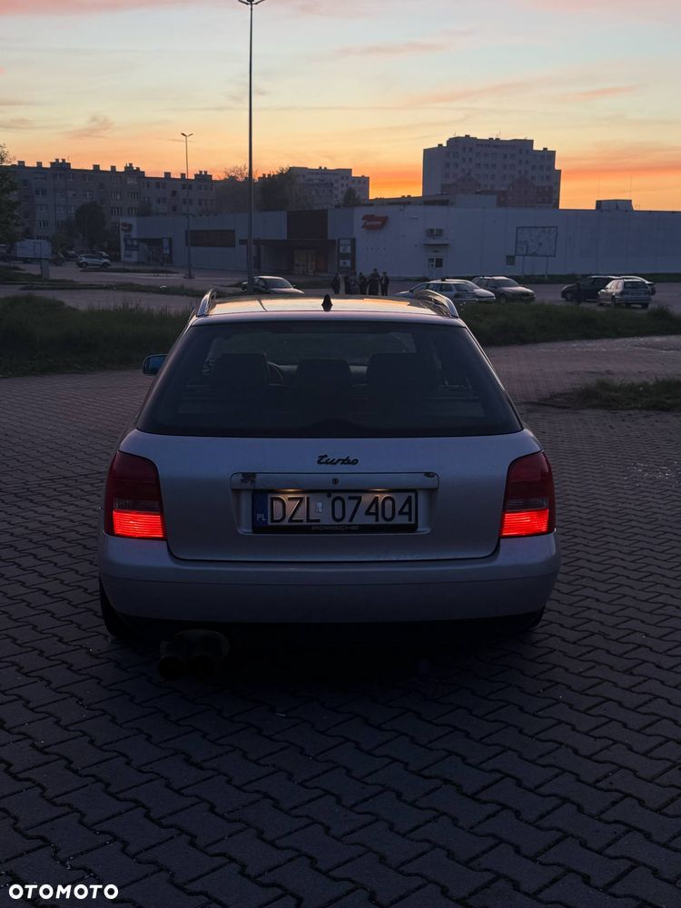 Audi A4 Avant 1.8T - 4