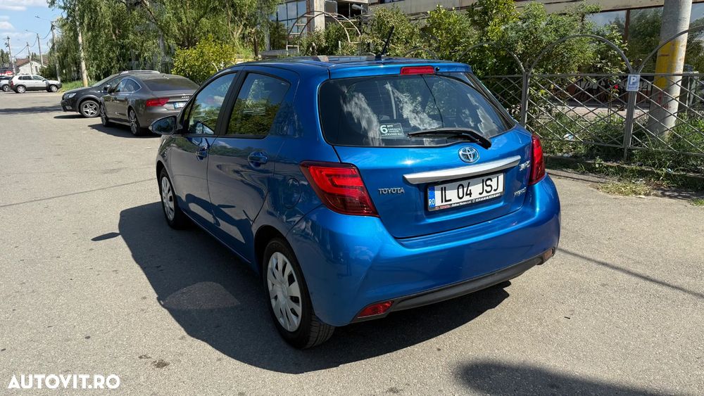 Toyota Yaris 1.5 VVT-i HSD Luna - 5