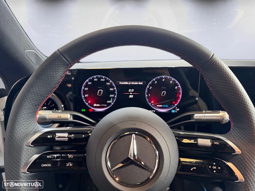 Mercedes-Benz CLA 180 Standard - 19
