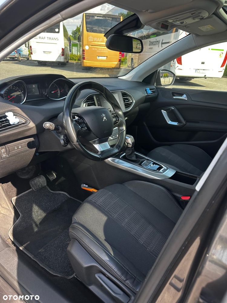 Peugeot 308 BlueHDi 120 EAT6 Stop & Start Active Business-Paket - 5
