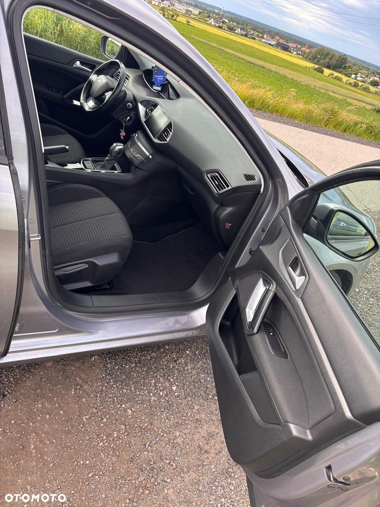Peugeot 308 1.6 BlueHDi Active S&S - 9