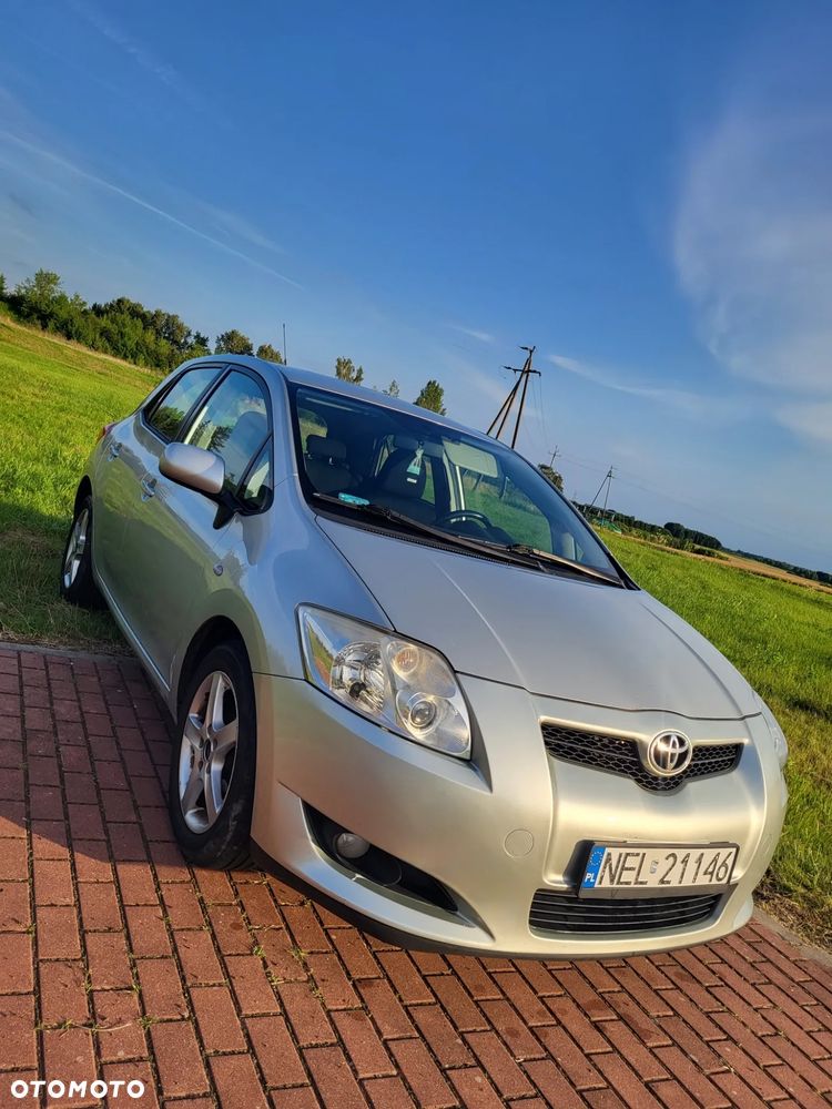 Toyota Auris 1.6 VVT-i Luna - 1