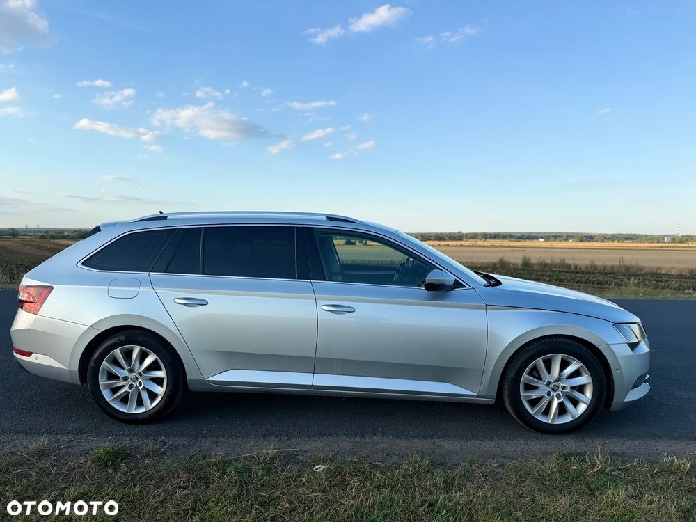 Skoda Superb 2.0 TDI Ambition DSG - 5