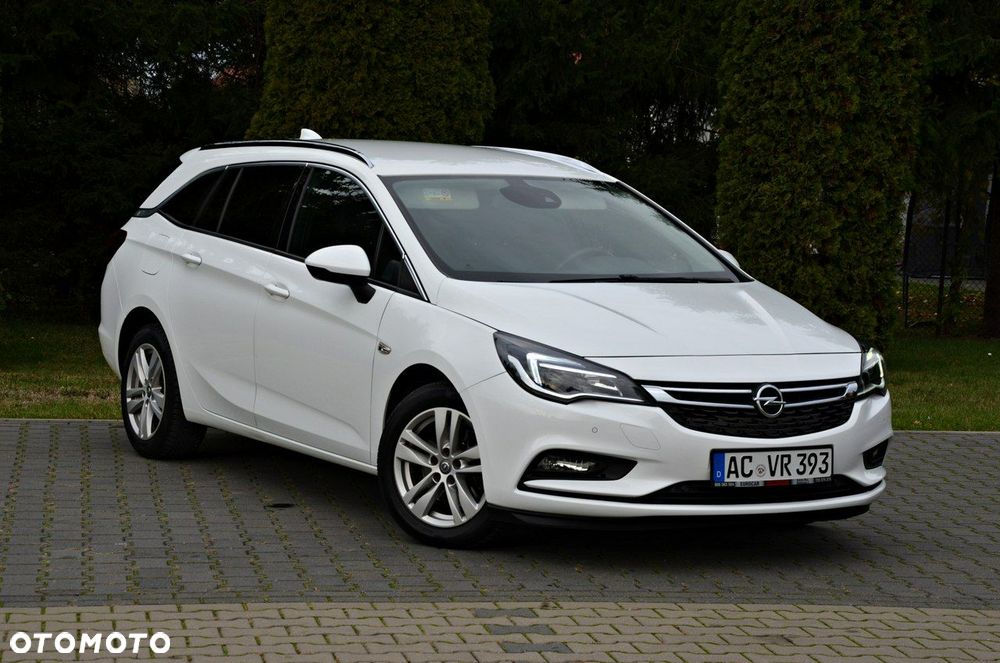 Opel Astra 1.6 D (CDTI) Automatik Dynamic - 1