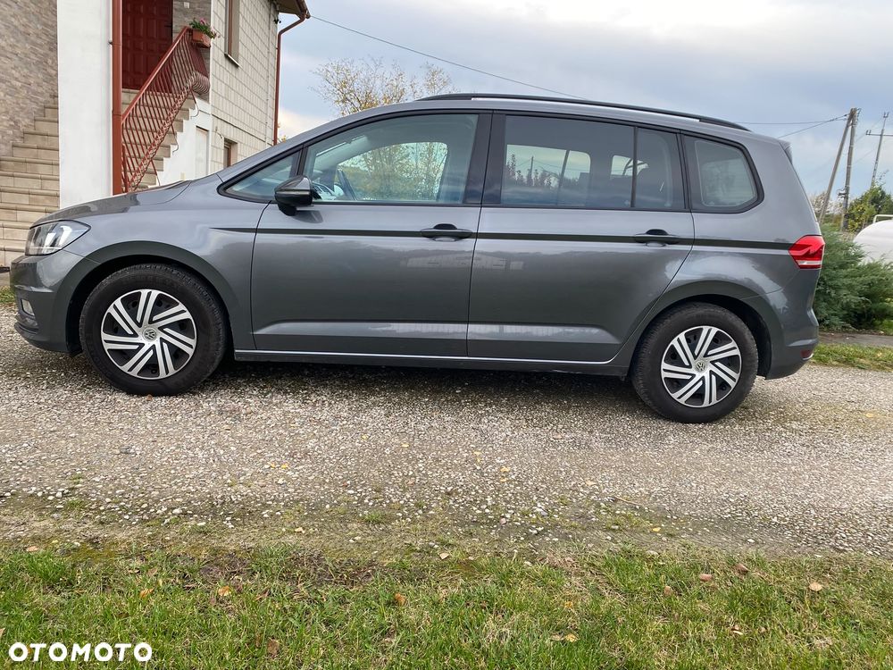Volkswagen Touran 2017 photo 5
