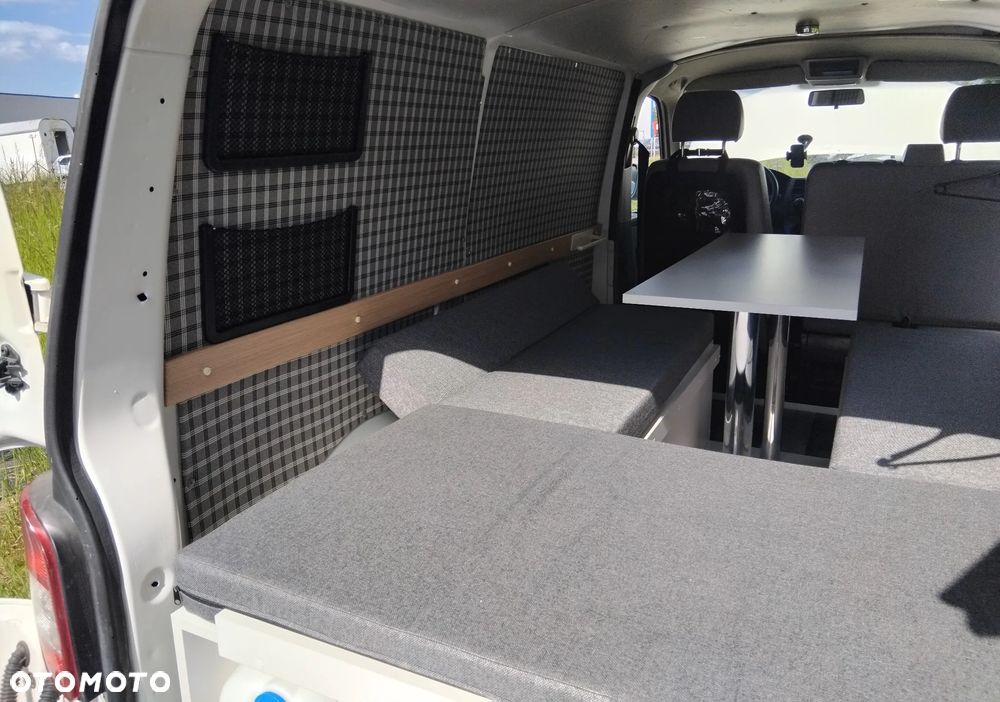 Volkswagen Transporter - 31