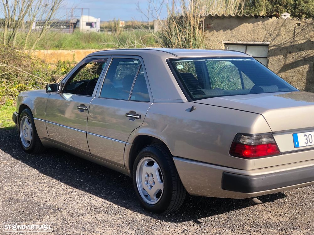 Mercedes-Benz E 250 - 6