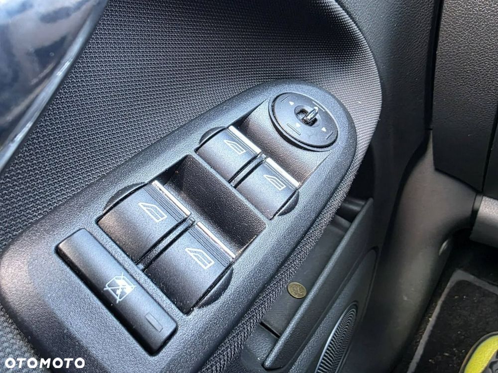 Ford C-MAX 1.8 Titanium - 10