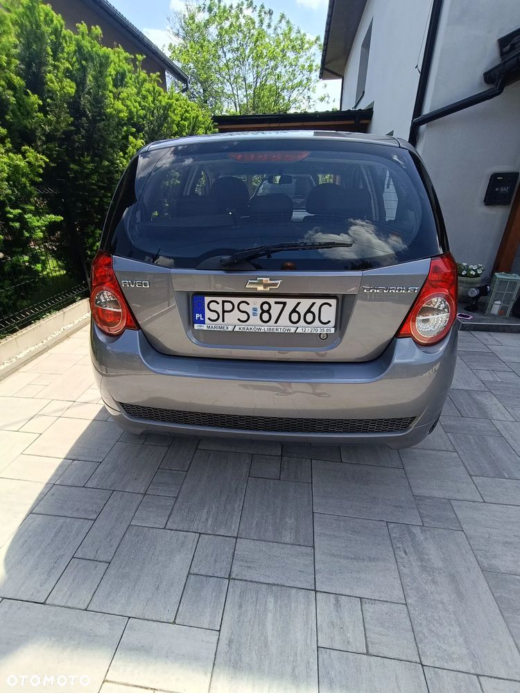 Chevrolet Aveo 1.2 16V Base / Classic - 4