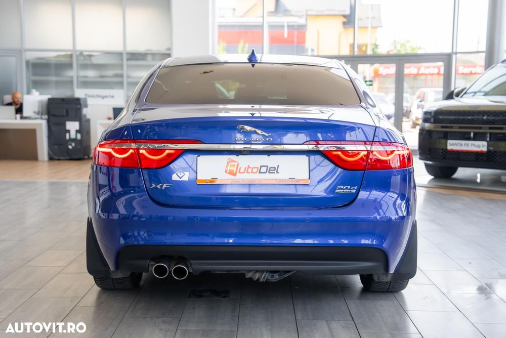 Jaguar XF 20d AWD Prestige - 15