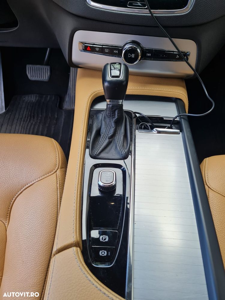 Volvo XC 90 D4 Geartronic Momentum - 8