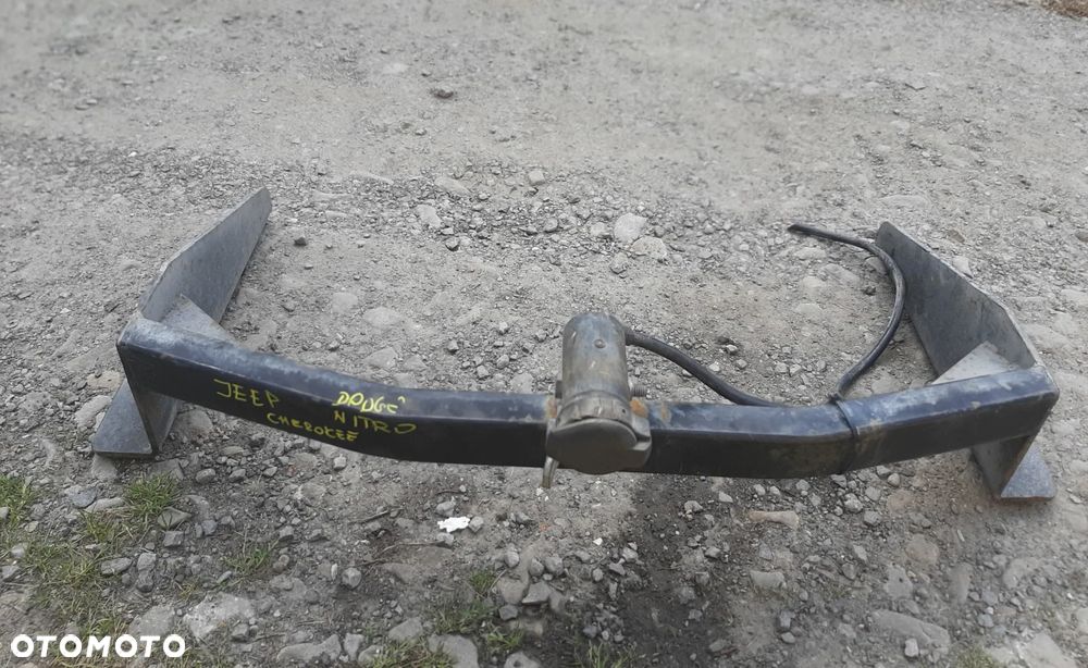 Hak holowniczy Jeep Cherokee / liberty Dodge Nitro - 4