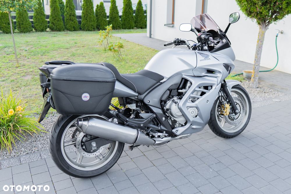 Honda CBF - 4