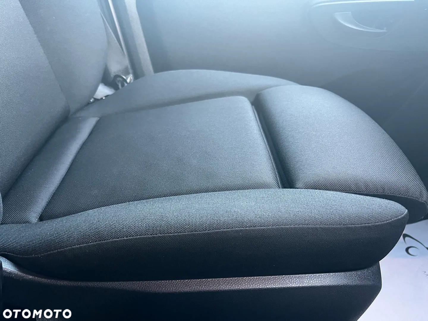 Mercedes-Benz Sprinter - 21